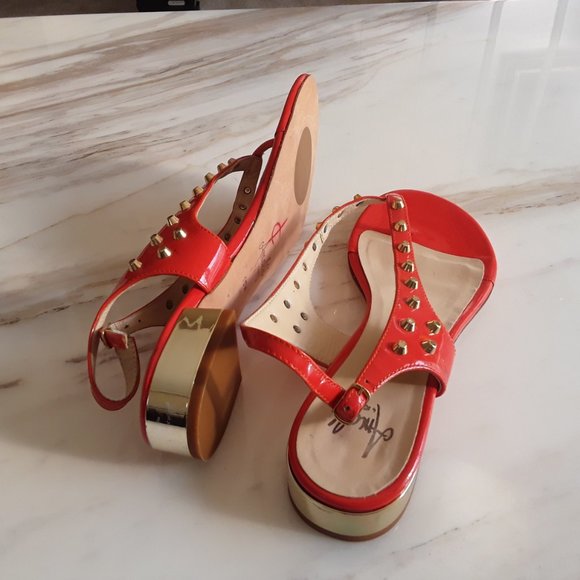 AMALFI BY RANGONI NEW STUDDED TOE THONG SANDAL 10 - Picture 3 of 4